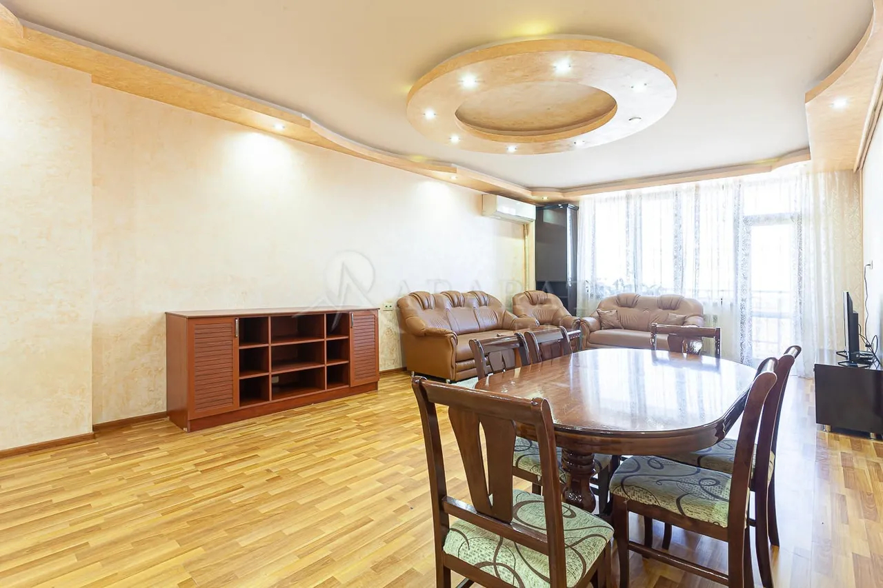 2 սենյականոց բնակարան վարձով Արամի փող, Կենտրոն Երևան, 158833