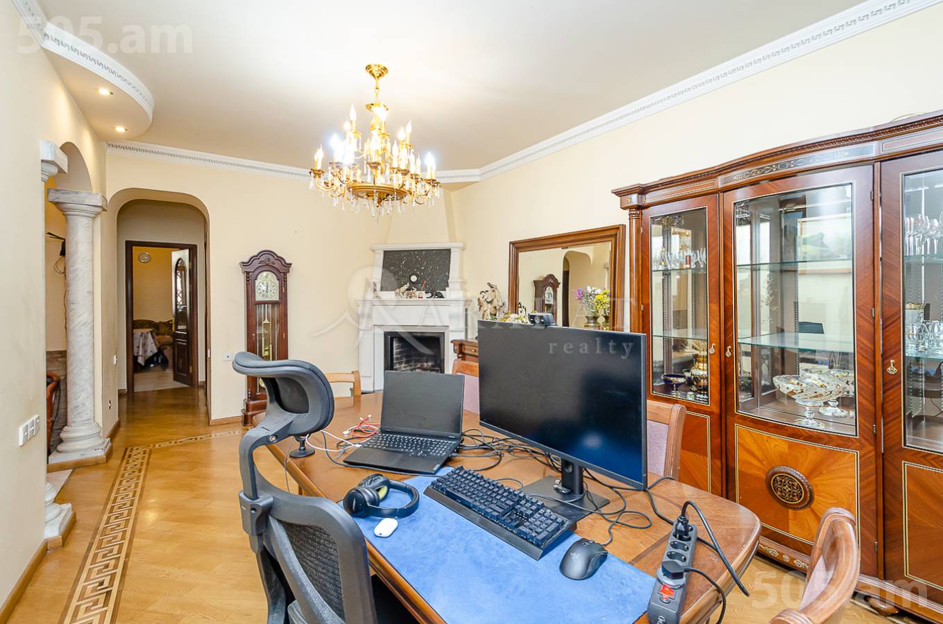 3 bedroom apartment for sale Saryan St, Center Yerevan, 152693