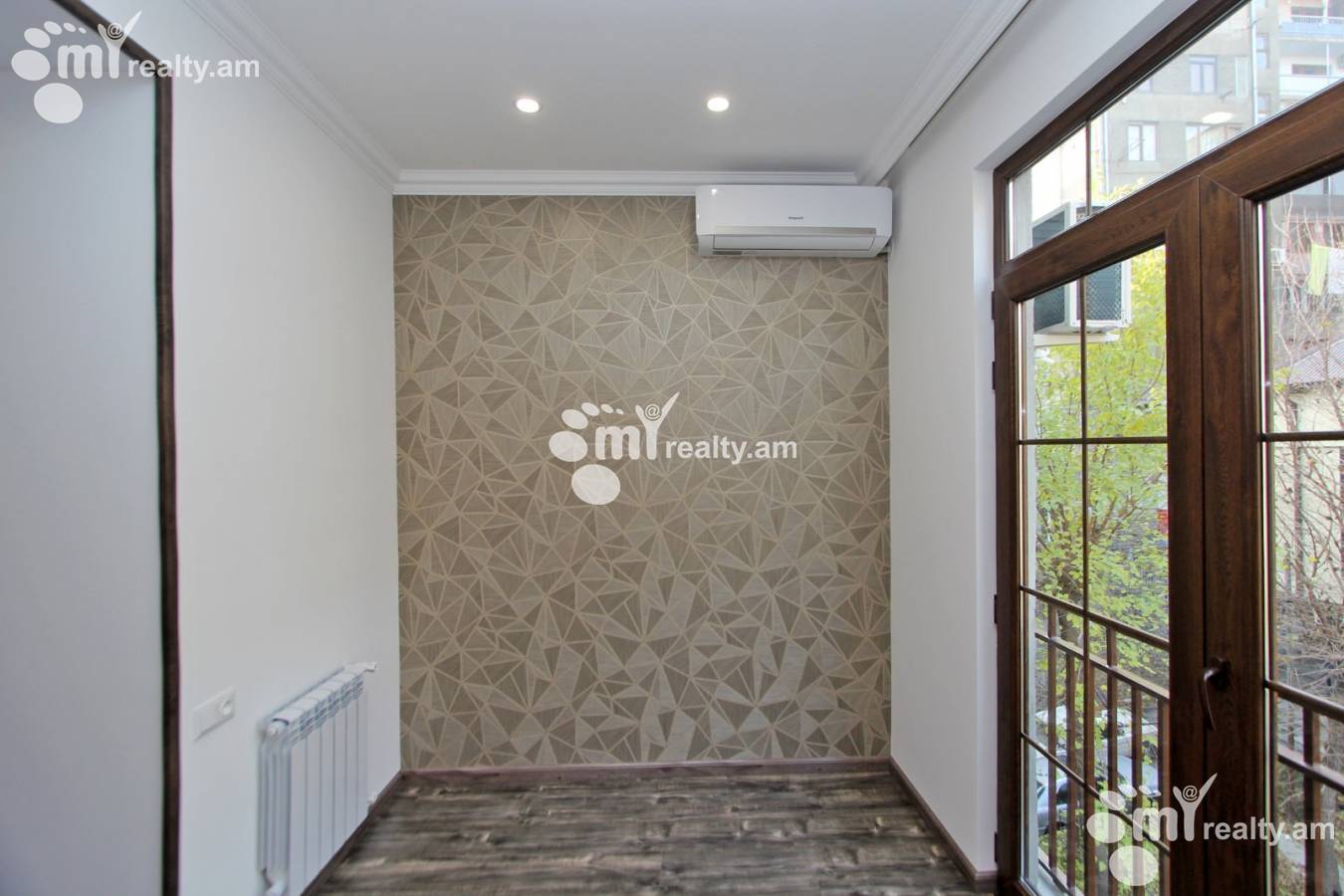 3 bedroom apartment for sale Saryan St, Center Yerevan, 140722