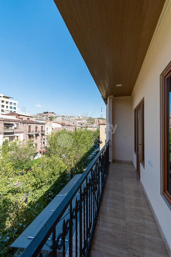 5 bedroom apartment for rent Nalbandyan St, Center Yerevan, 161916