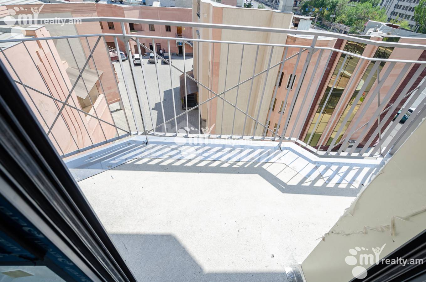 4 bedroom apartment for sale Davit Anhaxt St, Quanaquère-Zeytoun Yerevan, 154860