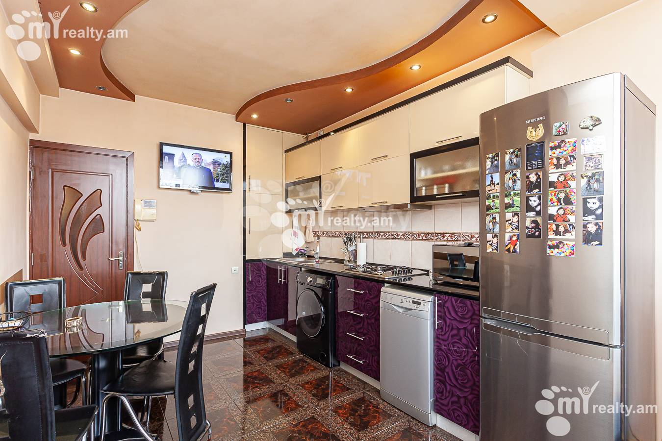 Купить 3 комнатную квартиру Е. Кочар ул, Центр Ереван, 145304