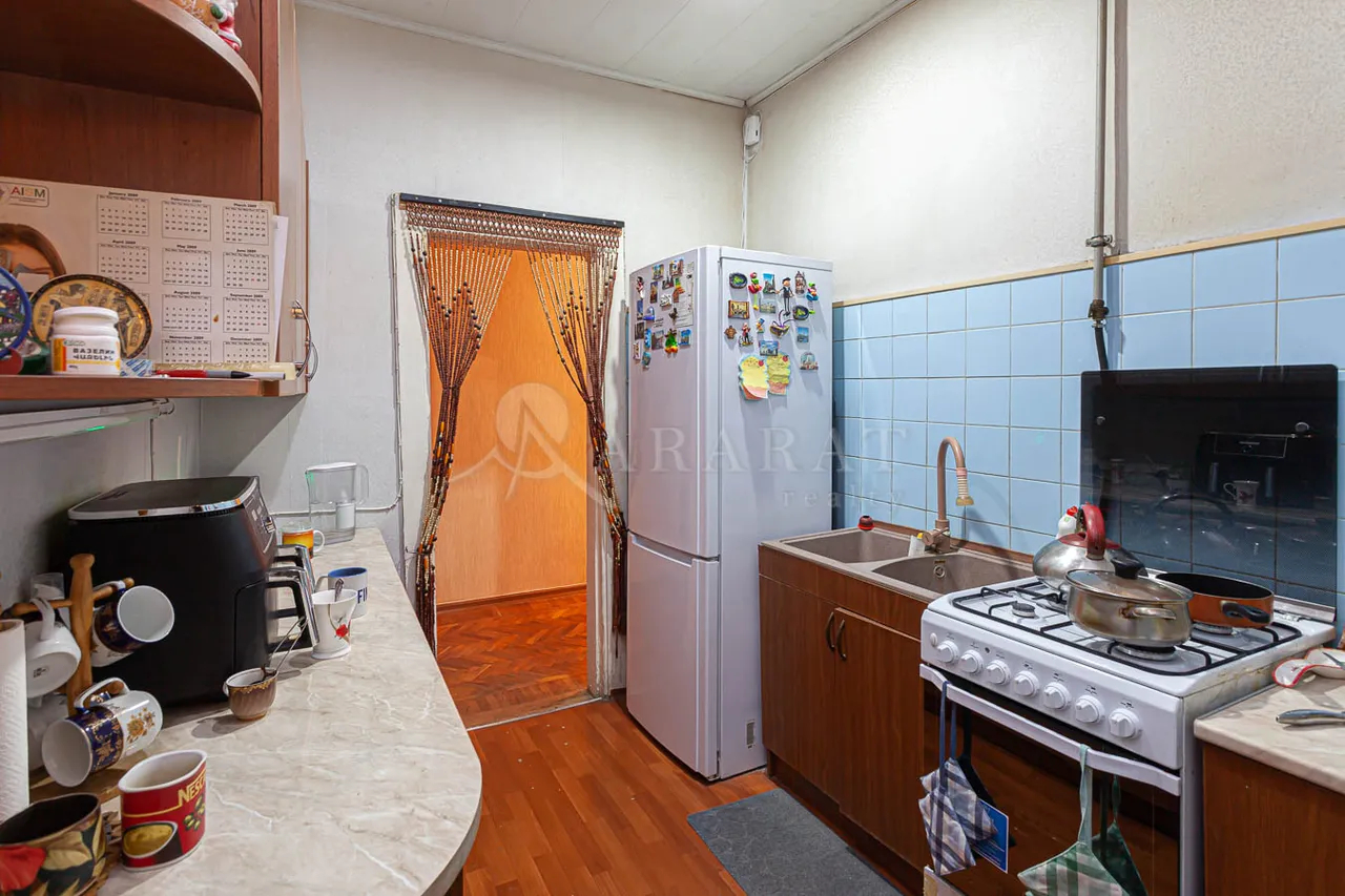 Commercial property for sale Abovyan St, Center Yerevan, 158521