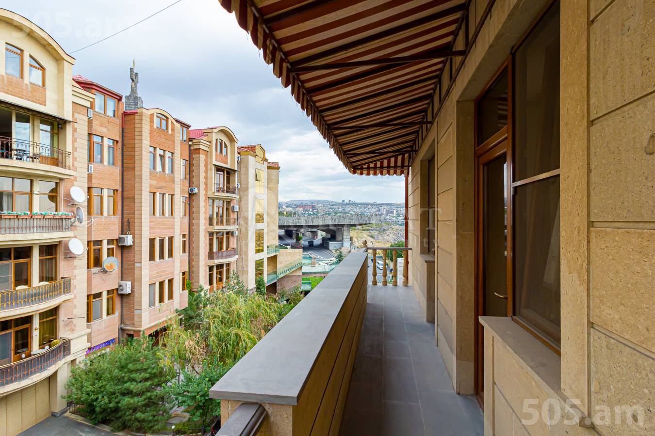 4 bedroom apartment for rent Antarayin St, Center Yerevan, 153233