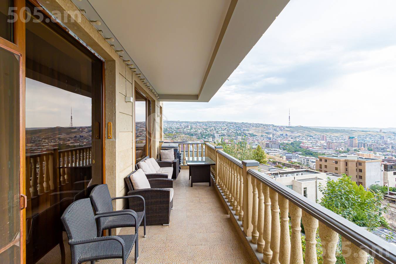 4 bedroom apartment for rent Antarayin St, Center Yerevan, 153233