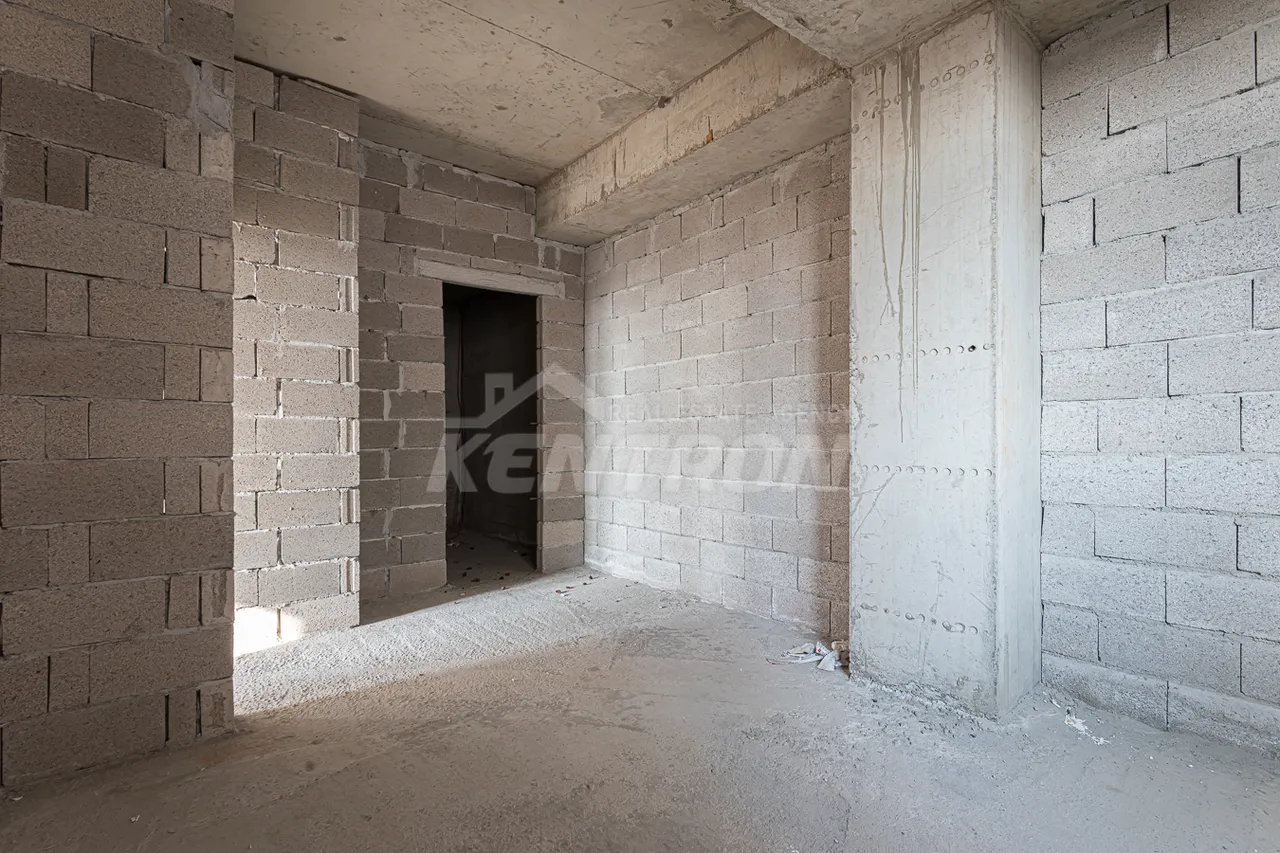 3 bedroom apartment for sale Antarayin St, Center Yerevan, 157847