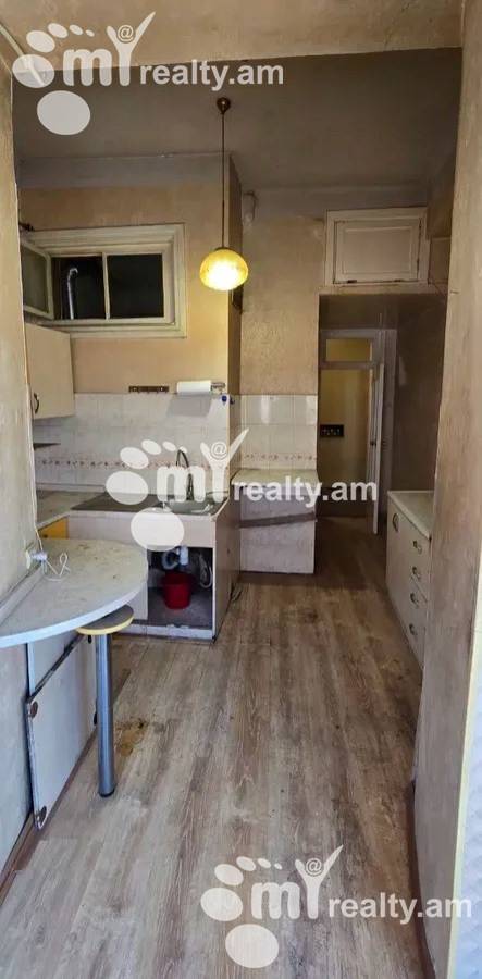 3 սենյականոց բնակարան  Մաշտոցի պող, Կենտրոն Երևան, 159525