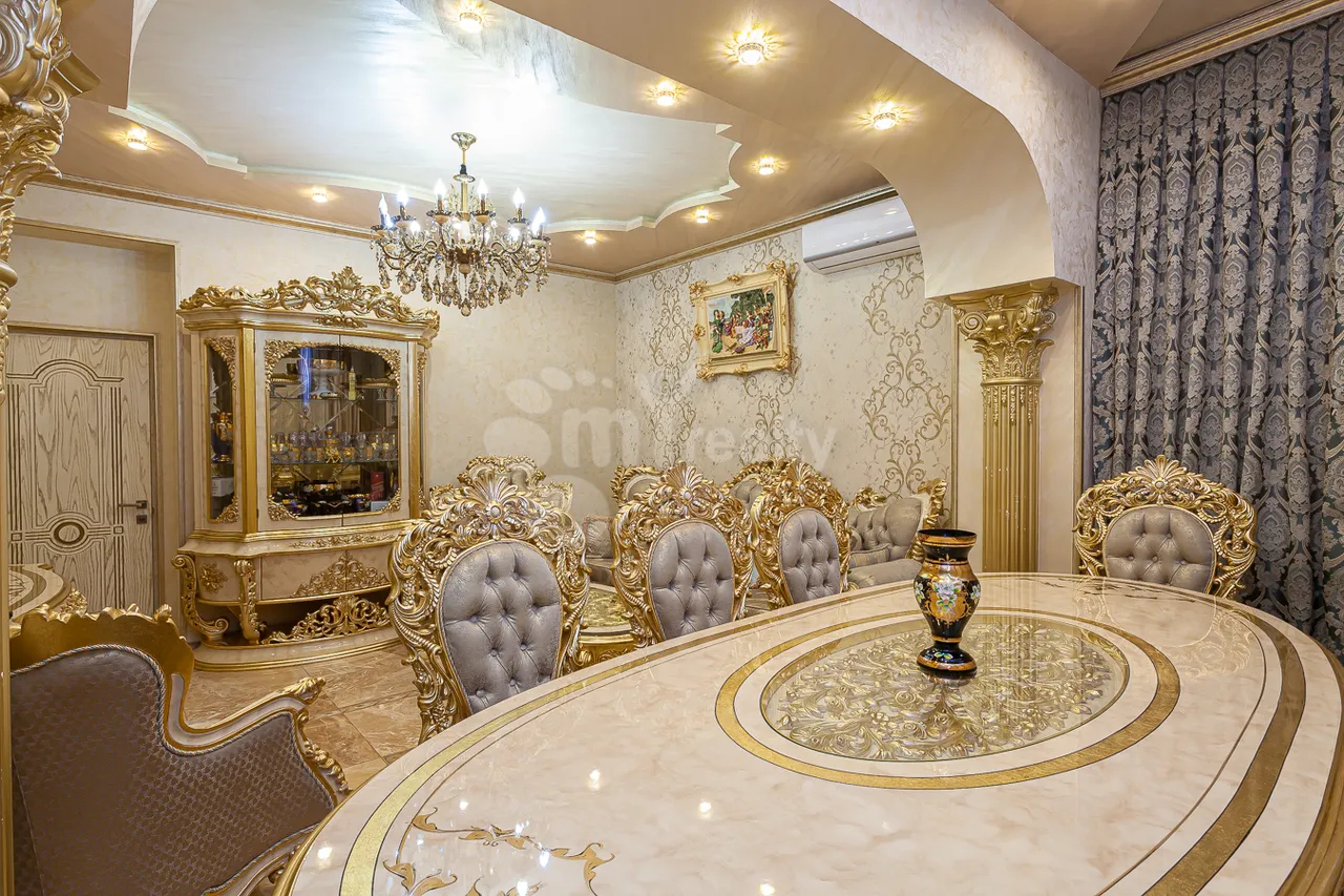 4 bedroom apartment for sale Argishti St, Center Yerevan, 161737