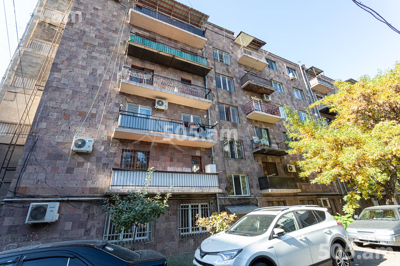 3 սենյականոց բնակարան  Նալբանդյան փող, Կենտրոն Երևան, 157025