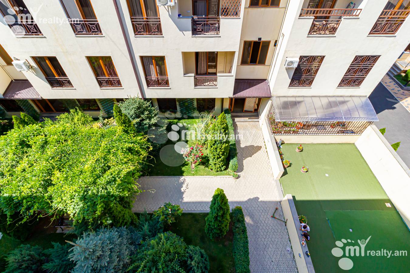 6 սենյականոց բնակարան  Ծարավ Աղբյուրի փող., Ավան Երևան, 152028