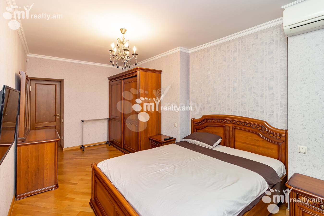 2 bedroom apartment for rent Nalbandyan St, Center Yerevan, 143715