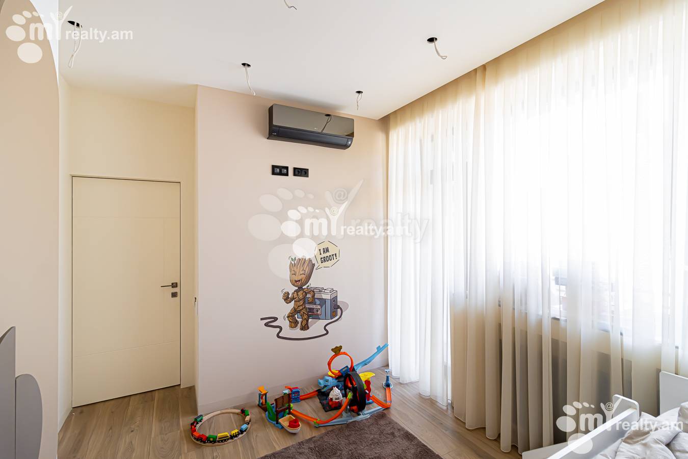 3 սենյականոց բնակարան  Տիգրան Պետրոսյան փող., Դավթաշեն Երևան, 152828