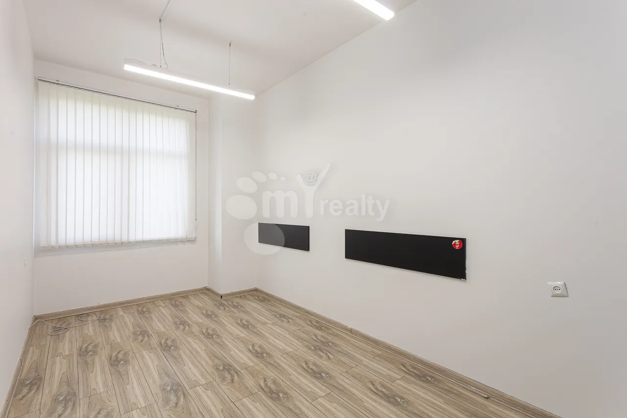 Commercial property for rent V.Papazyan St, Arabkir Yerevan, 160453