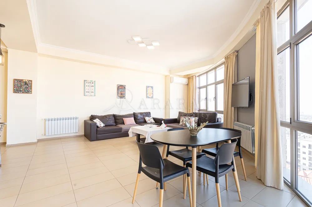 4-senyakanoc-bnakaran-vacharq-Yerevan-Center