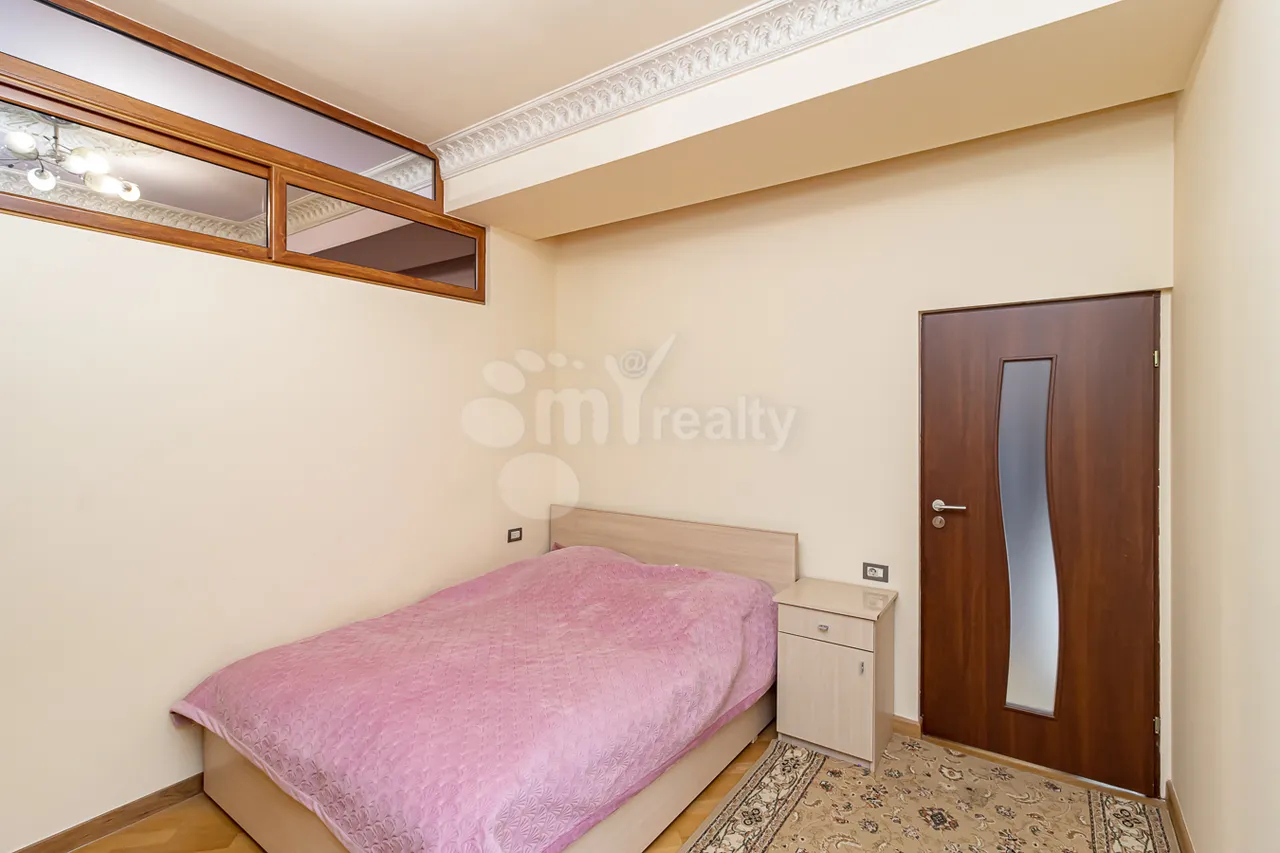 3 bedroom apartment for sale خیابان آرام, مرکز شهر ایروان, 161232