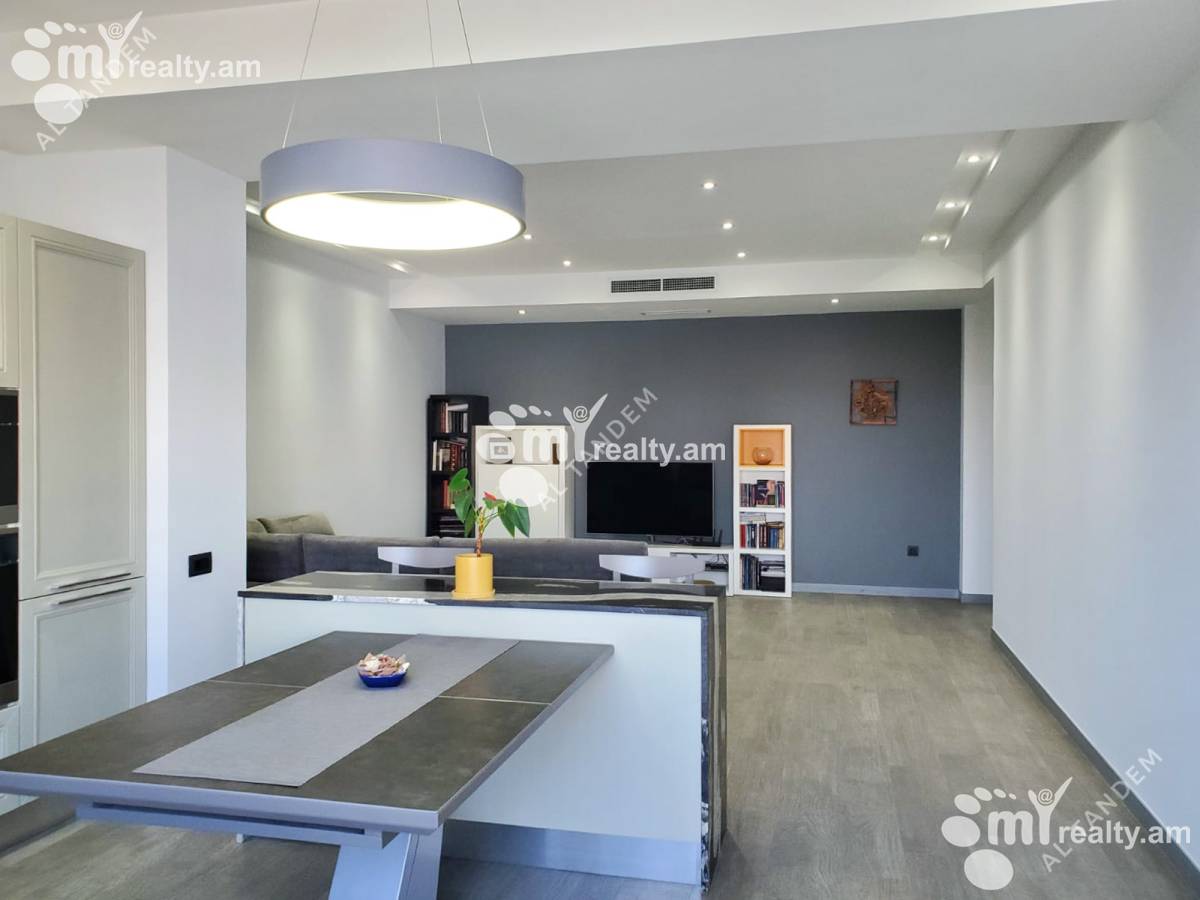 3 bedroom apartment for sale Amiryan St, Center Yerevan, 161202