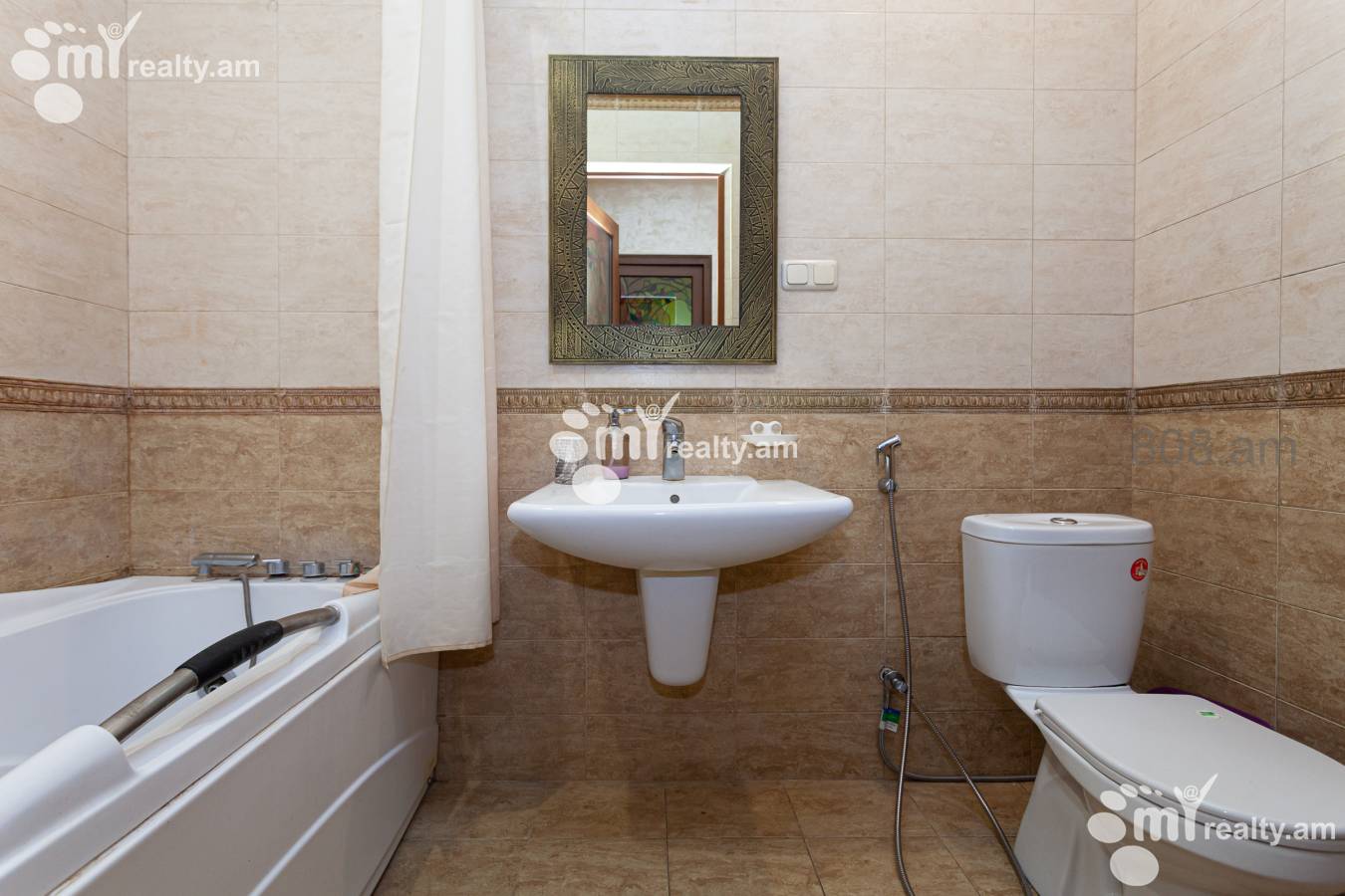 Снять 2 комнатную квартиру Арам ул, Центр Ереван, 128099