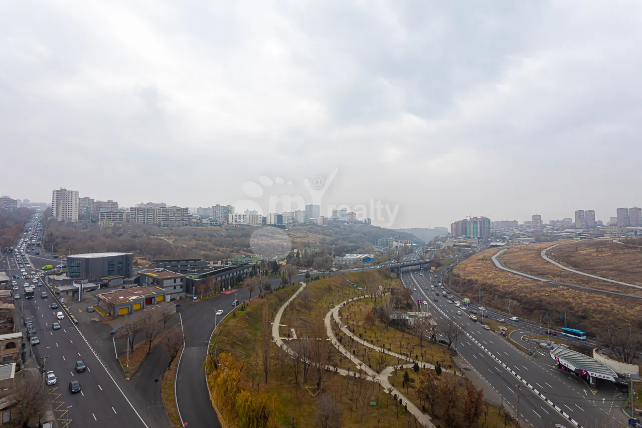 3 սենյականոց բնակարան  Խուդյակովի փող, Ավան Երևան, 158552