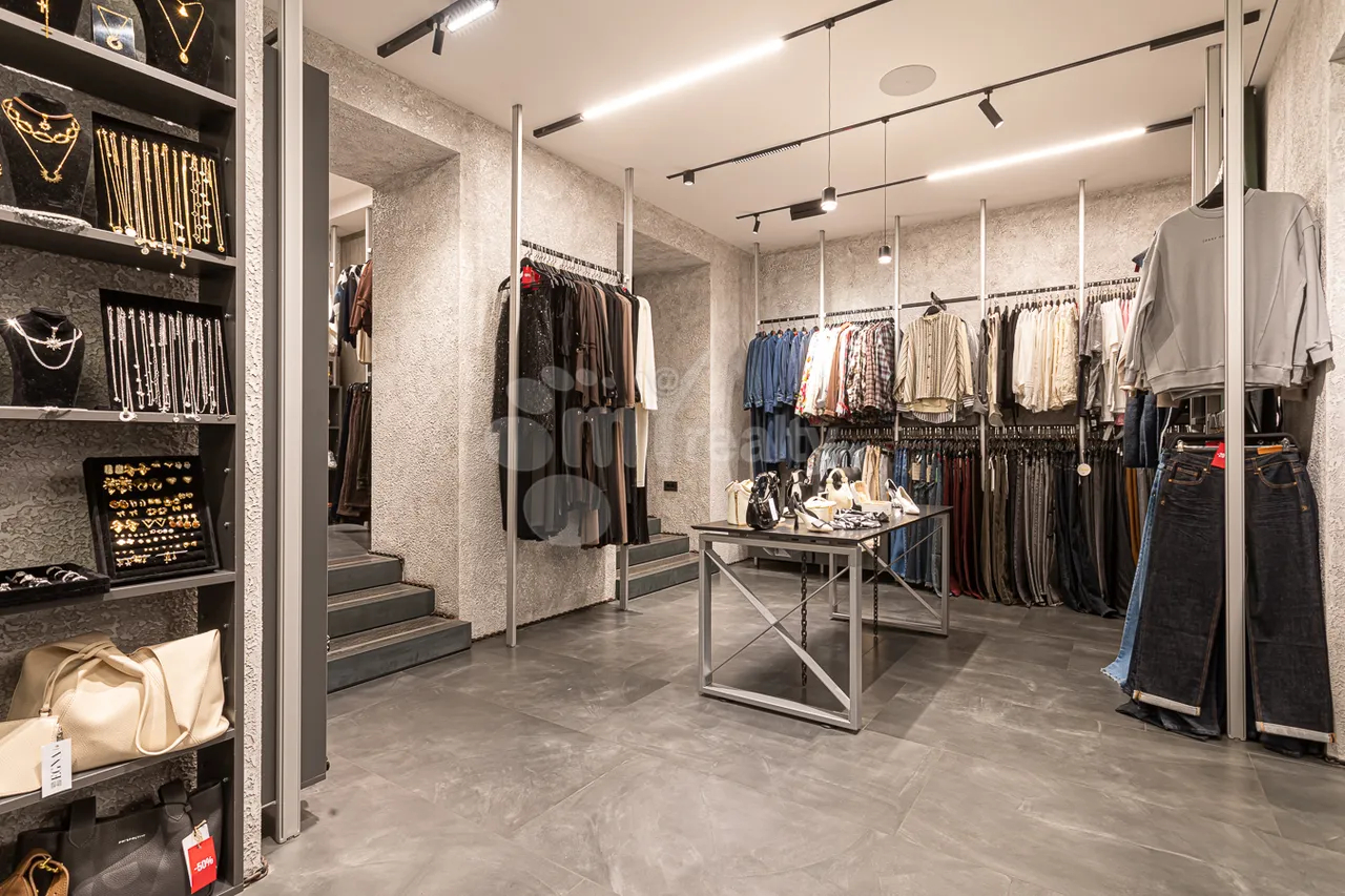 Commercial for sale خیابان پوشکین, مرکز شهر ایروان, 158222