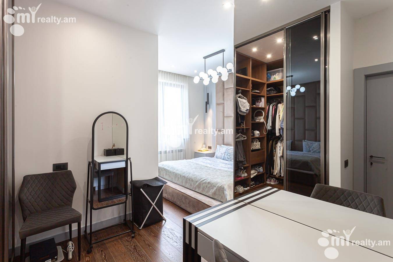 3 bedroom apartment for sale Antarayin St, Center Yerevan, 155240