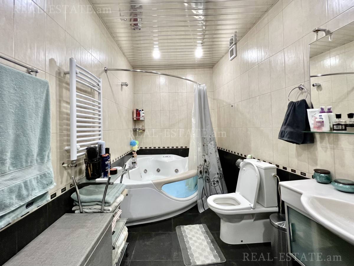 3 bedroom apartment for sale خیابان ساریان, مرکز شهر ایروان, 124690