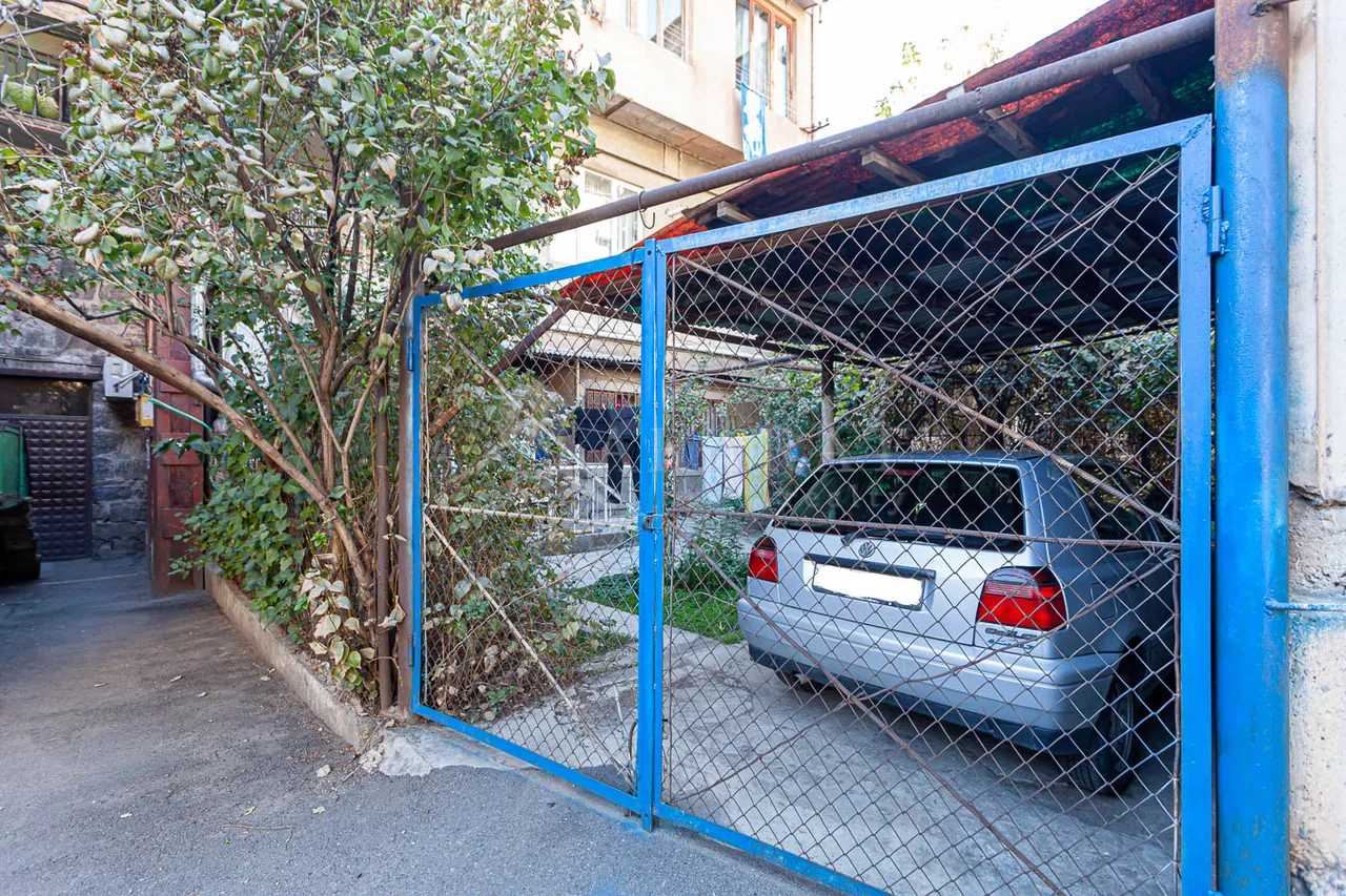 Commercial property for sale Abovyan St, Center Yerevan, 158521