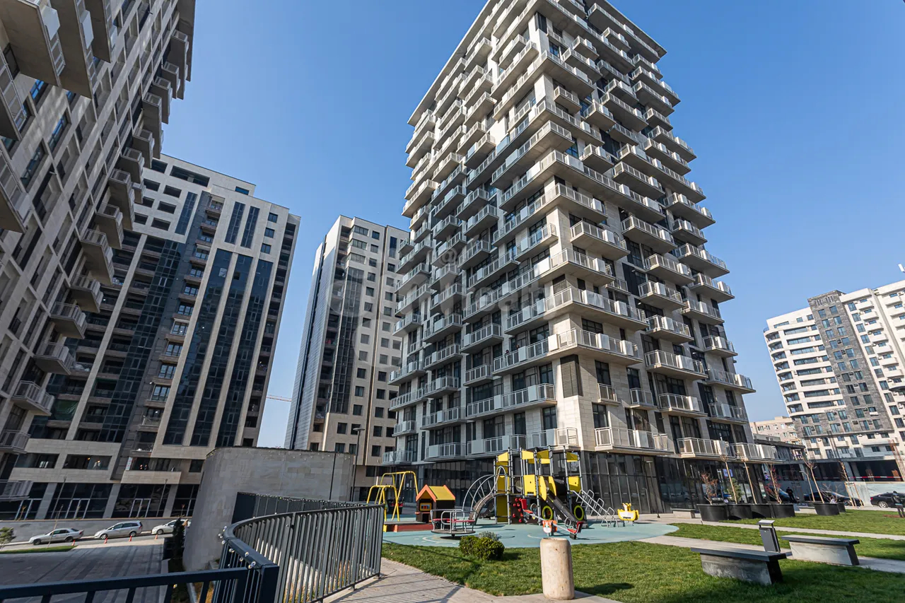 4 bedroom apartment for sale خیابان لِنینگراندیان, آچاپنیاک ایروان, 158334