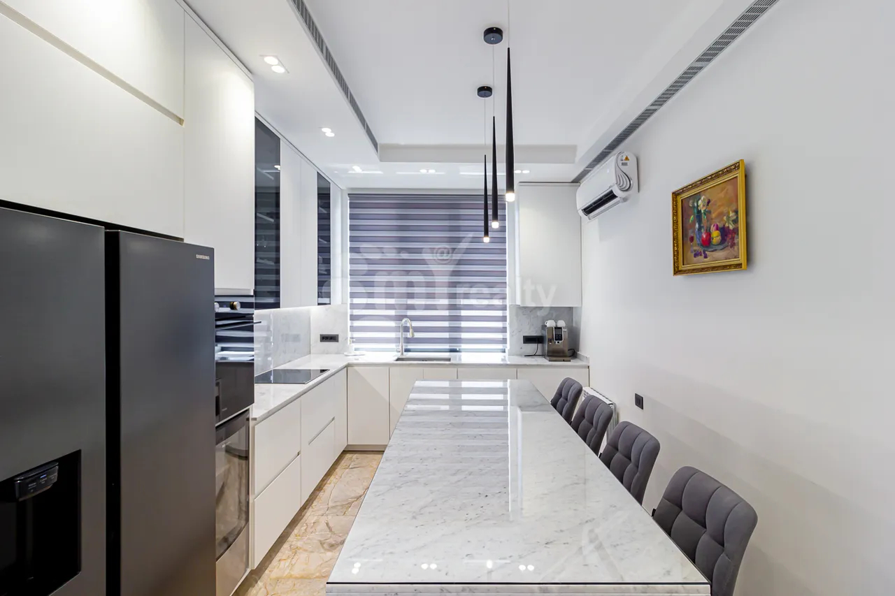 5 bedroom apartment for sale V.Papazyan St, Arabkir Yerevan, 158511