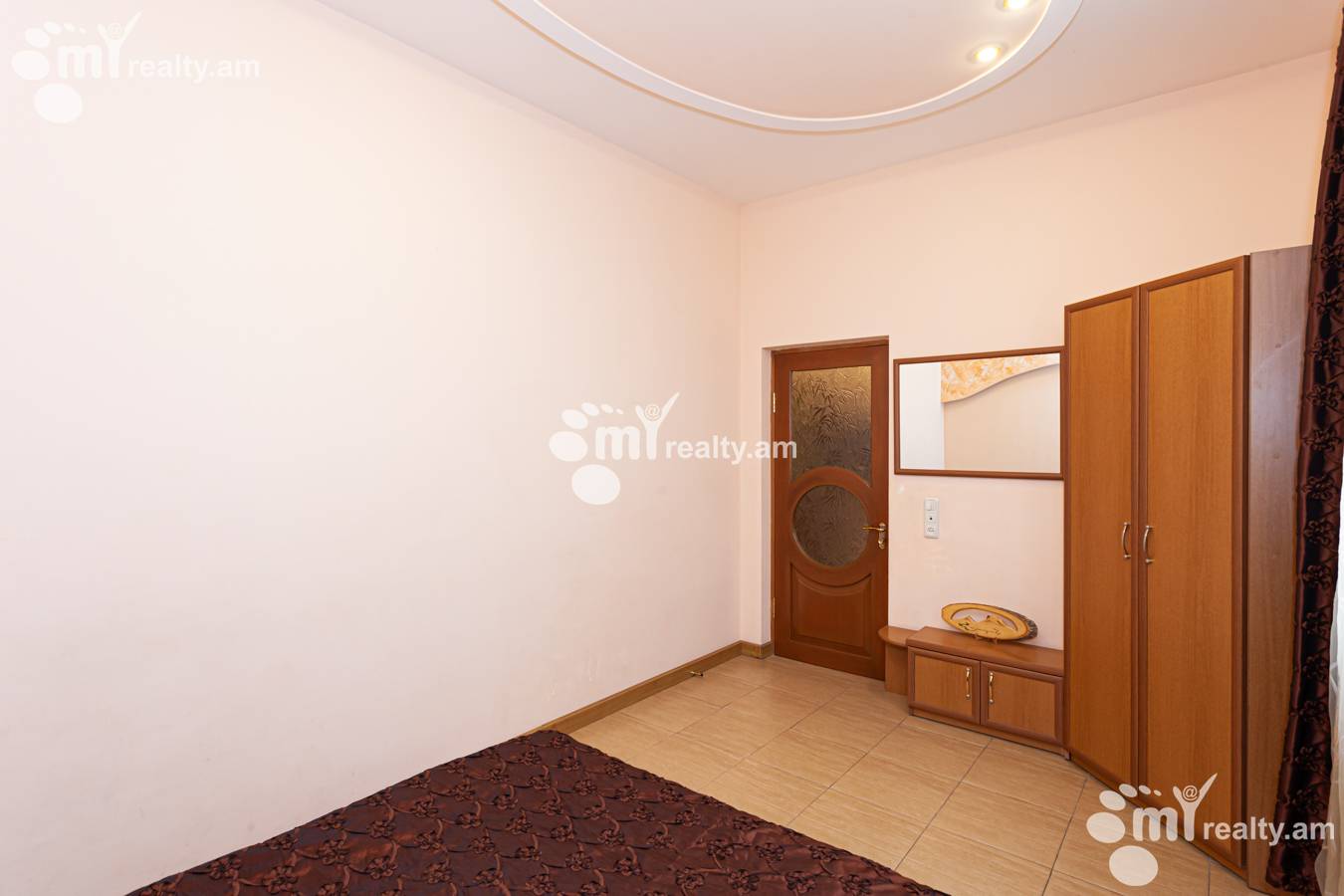 3 bedroom apartment for rent Moskovyan St, Center Yerevan, 143904