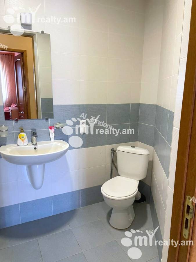 Купить 5 комнатную квартиру Пушкин ул, Центр Ереван, 144175