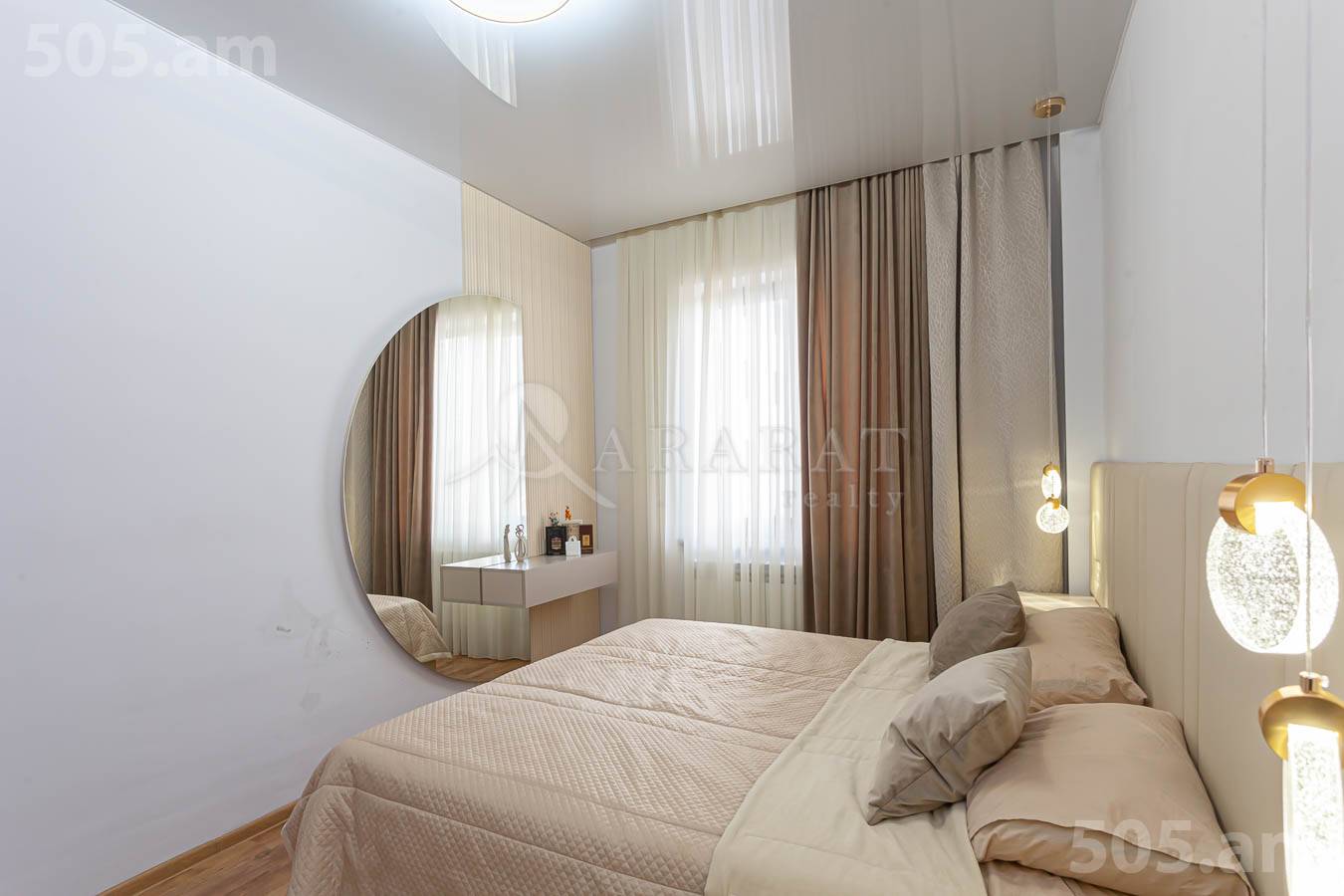 3 սենյականոց բնակարան  Մ․ Մելքոնյան փող, Կենտրոն Երևան, 153610