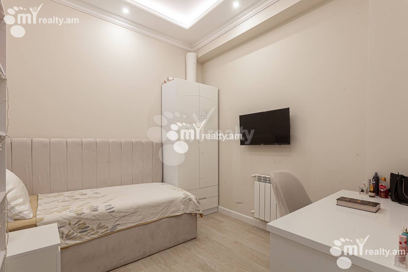 3 bedroom apartment for sale خیابان میکویان, داوتاشِن ایروان, 156181