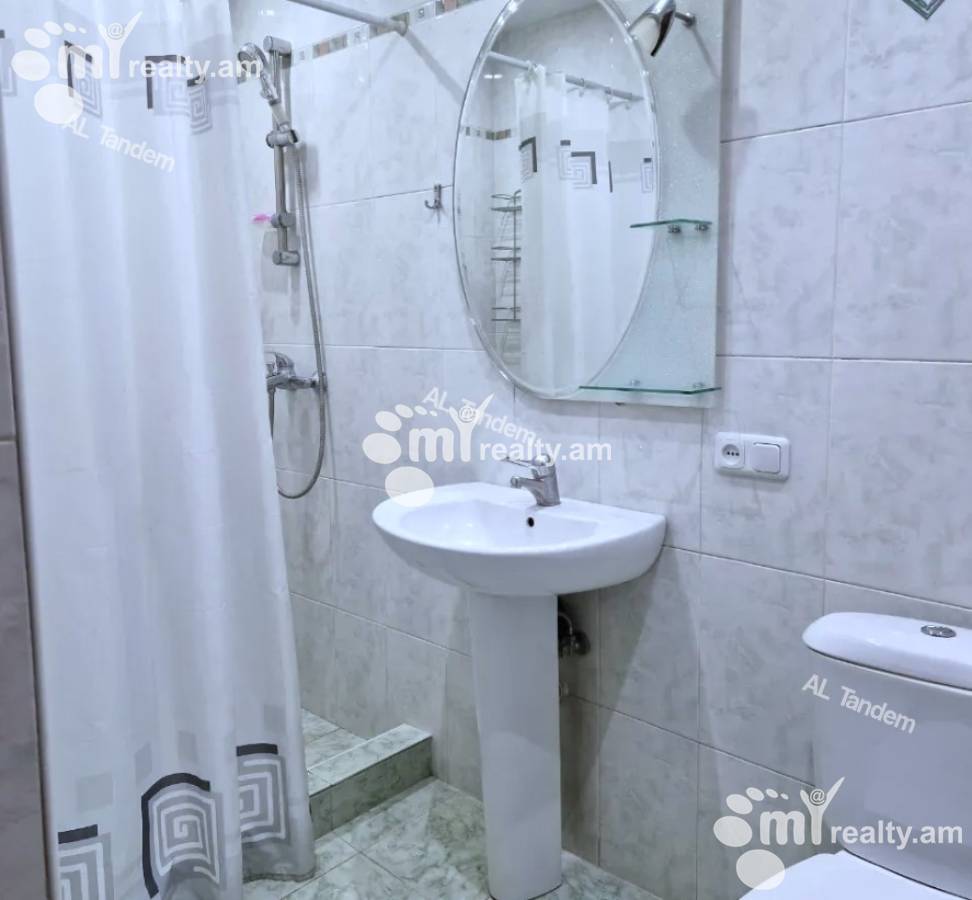 3 սենյականոց բնակարան վարձով Բարբյուսի փող, Արաբկիր Երևան, 158063