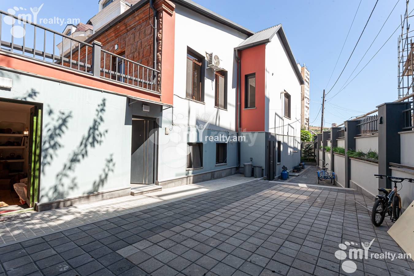 House for sale Fizkulturnikner St, Center Yerevan, 155757