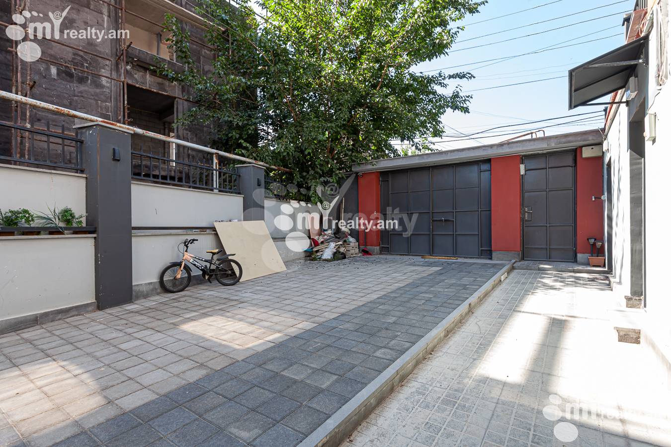 House for sale Fizkulturnikner St, Center Yerevan, 155757