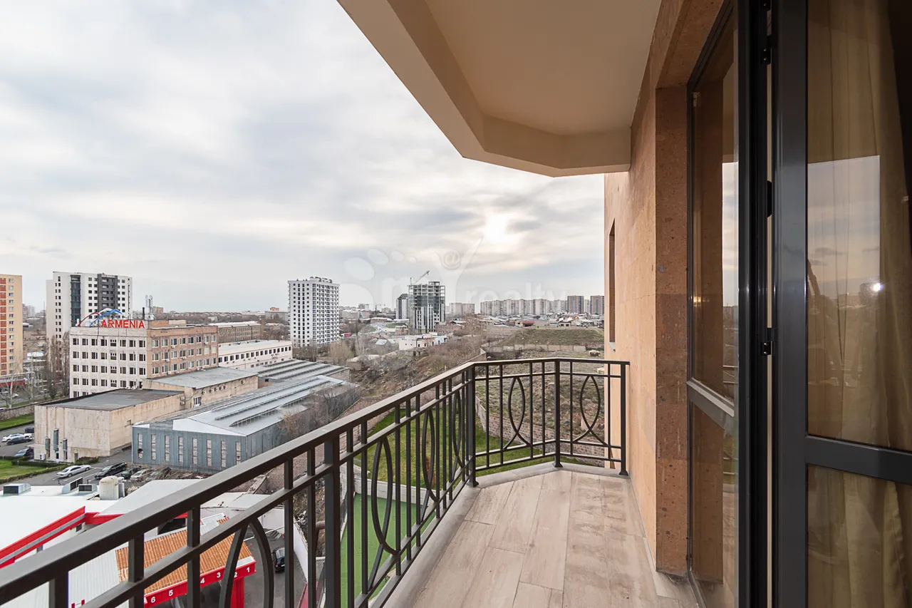 2 սենյականոց բնակարան վարձով Սասնա Ծռեր փող., Դավթաշեն Երևան, 160164