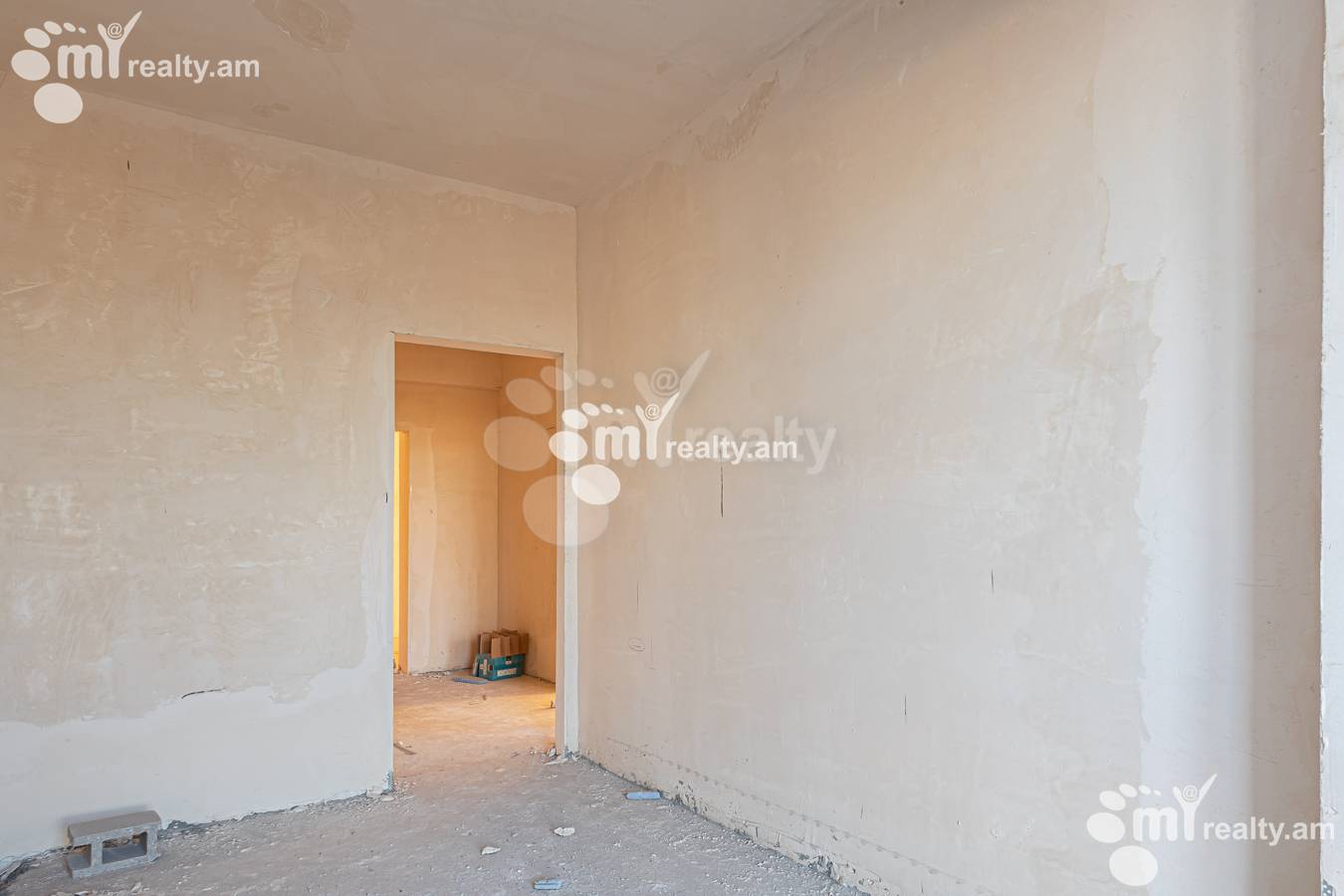 Купить 4 комнатную квартиру Адонц ул, Арабкир Ереван, 157153