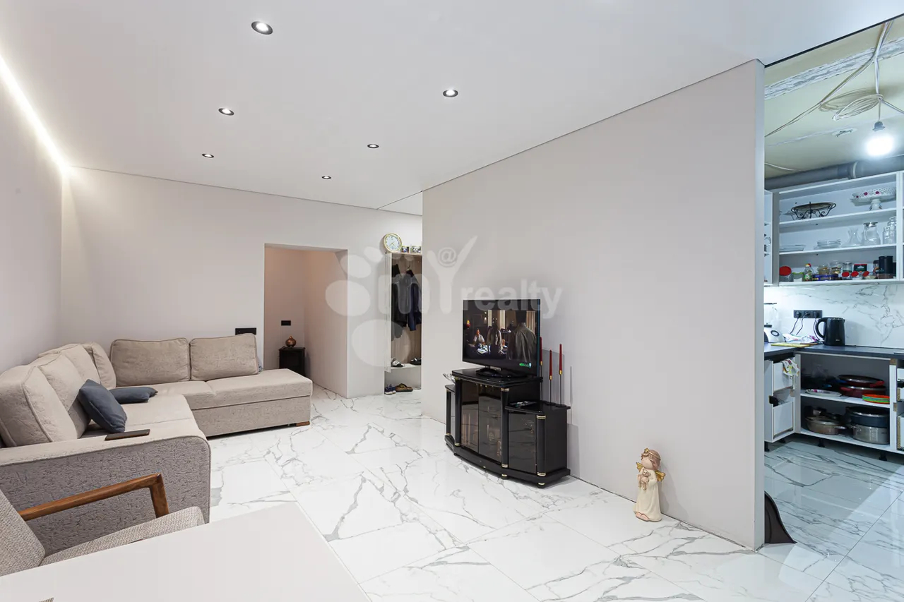 3 bedroom apartment for sale Aghbyur Serob St, Arabkir Yerevan, 160689
