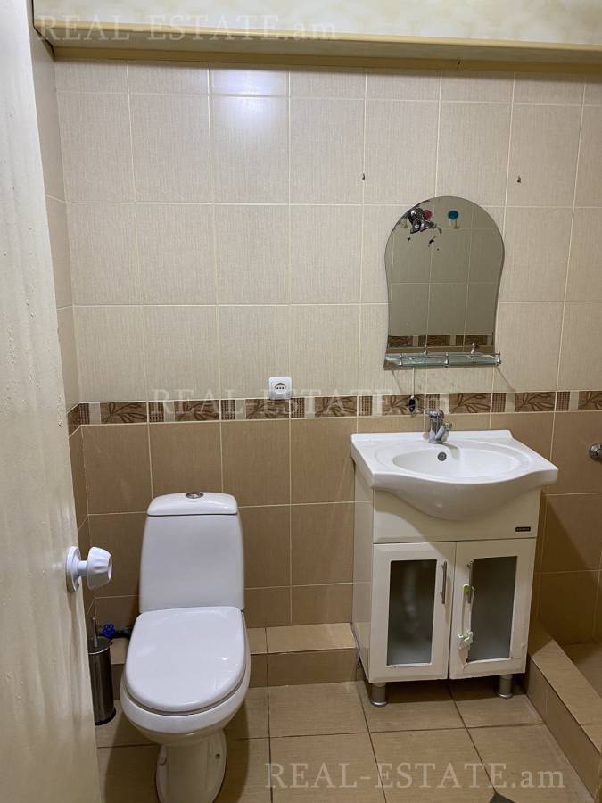 2 bedroom apartment for sale خیابان وِراتسیان, مرکز شهر ایروان, 130850