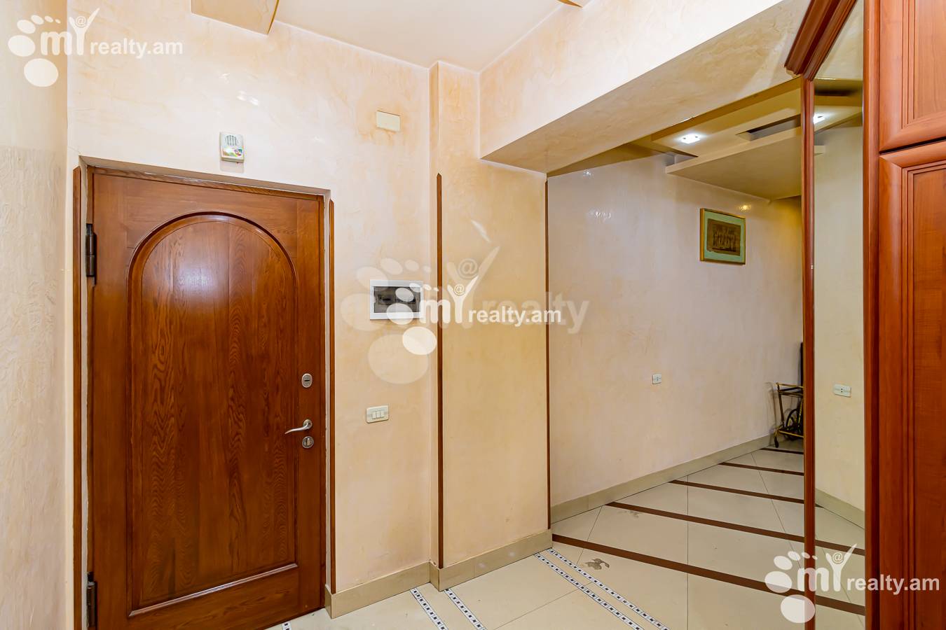 3 սենյականոց բնակարան  Թումանյան փող, Կենտրոն Երևան, 153595