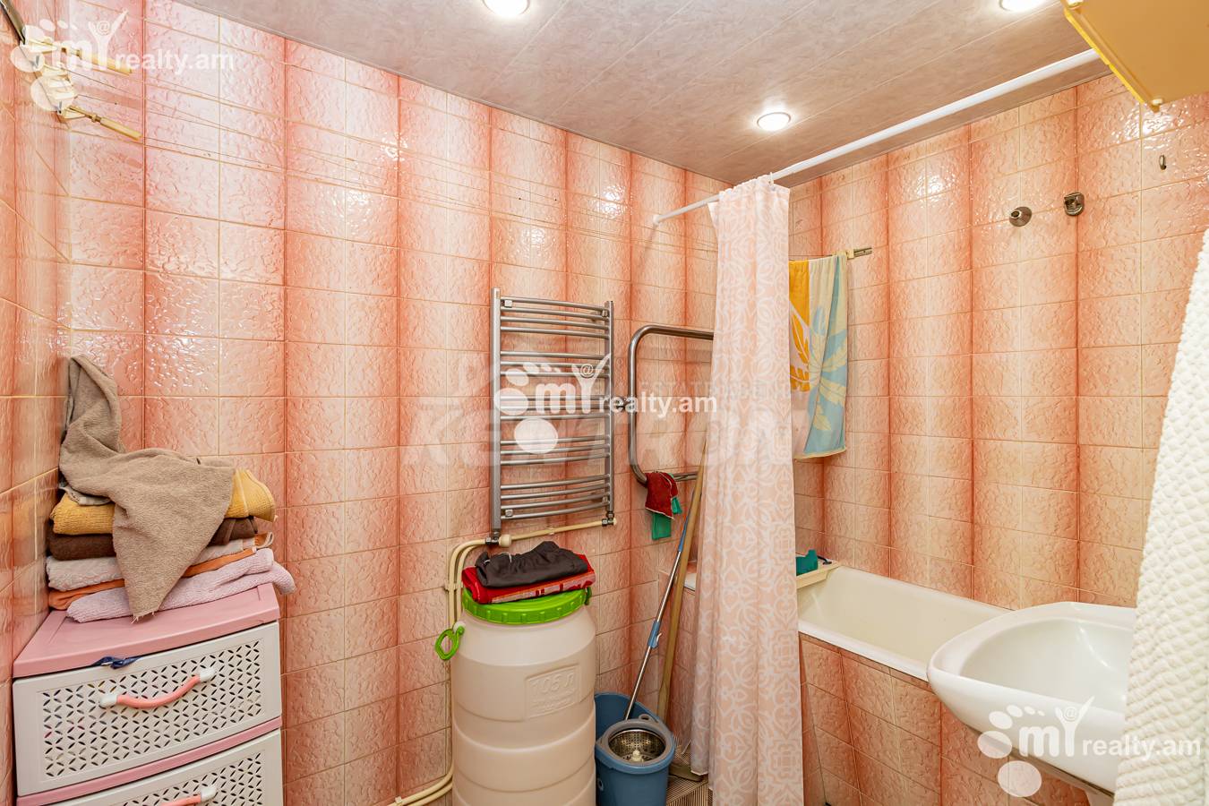 2 bedroom apartment for sale خیابان امیریان, مرکز شهر ایروان, 144862