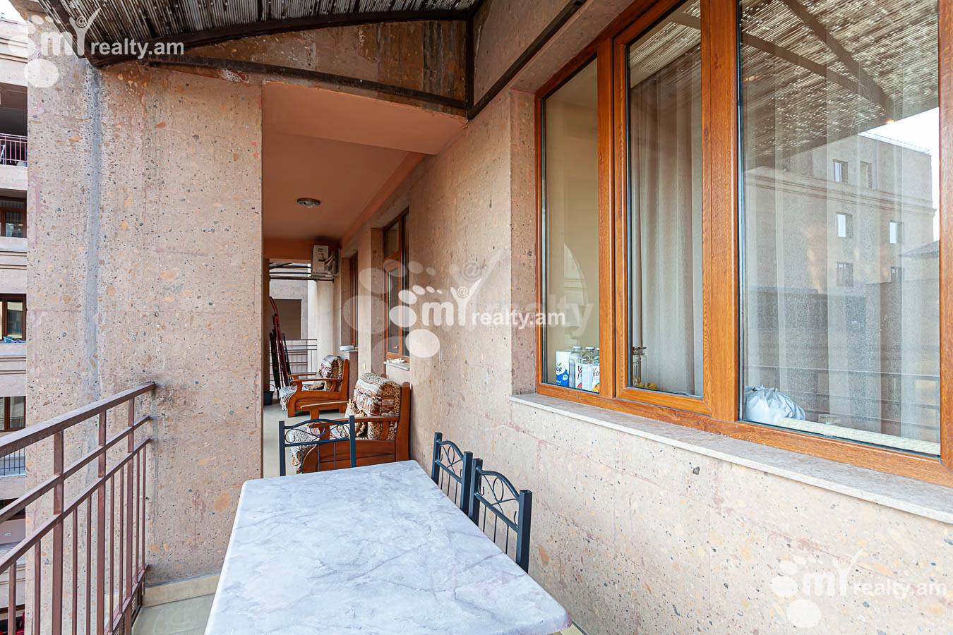 3 սենյականոց բնակարան  Ամիրյան փող, Կենտրոն Երևան, 155140