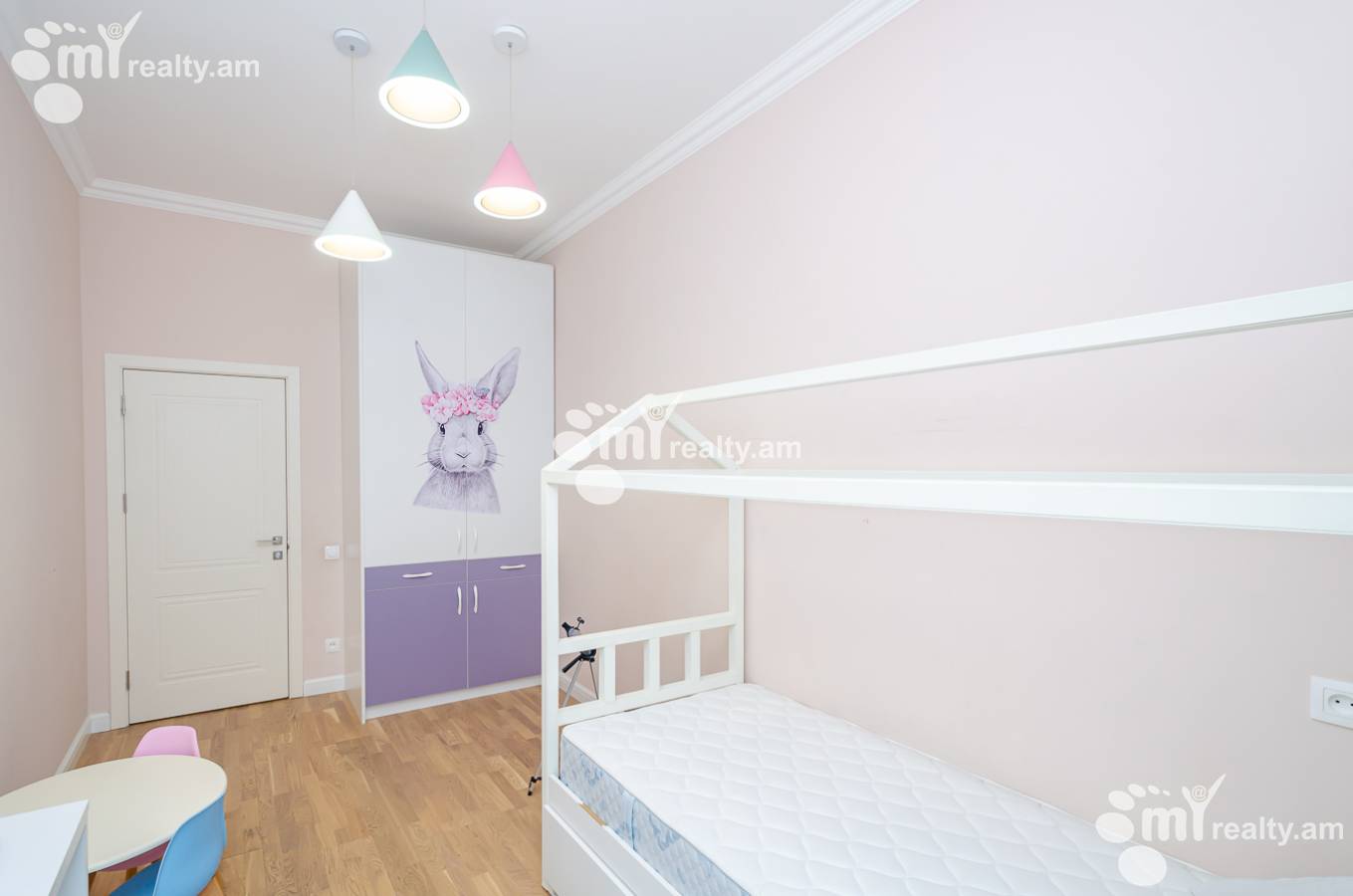 3 bedroom apartment for sale Nalbandyan St, Center Yerevan, 152843