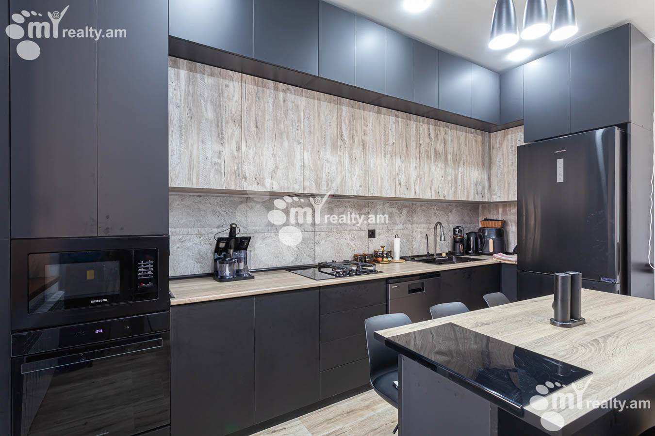 3 bedroom apartment for sale M․ Melqonyan str, Center Yerevan, 153614