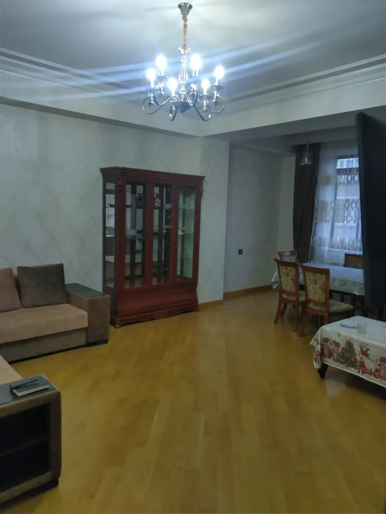 varcov-bnakaran-norakaruycum/3-senyakanoc/V.Vagharshyan+St/Arabkir/Yerevan