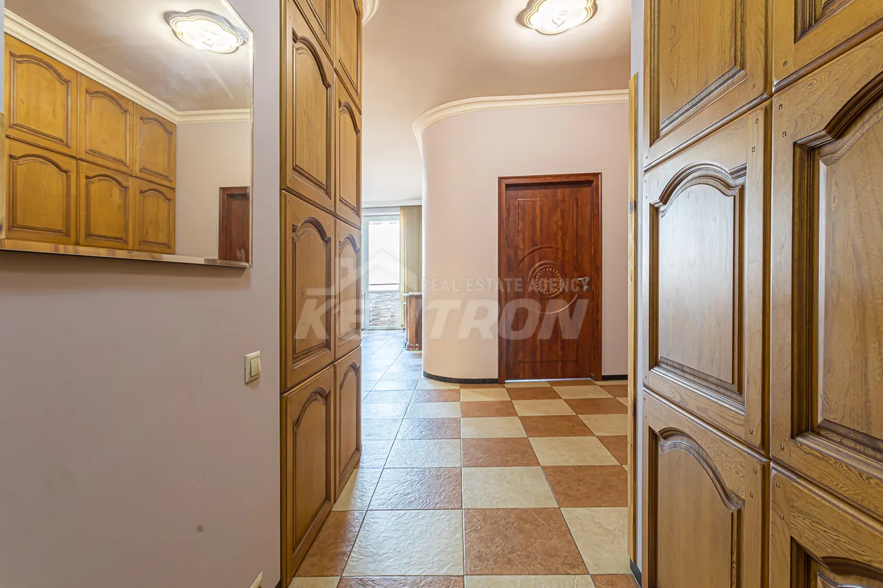 2 սենյականոց բնակարան  Ն. Զարյան փող, Արաբկիր Երևան, 157832