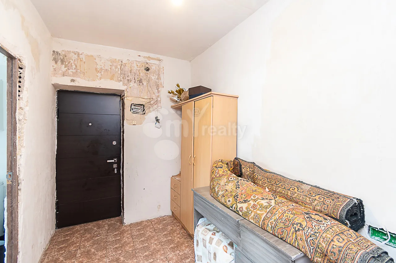 3 bedroom apartment for sale خیابان باشینجاخیان, آچاپنیاک ایروان, 161370