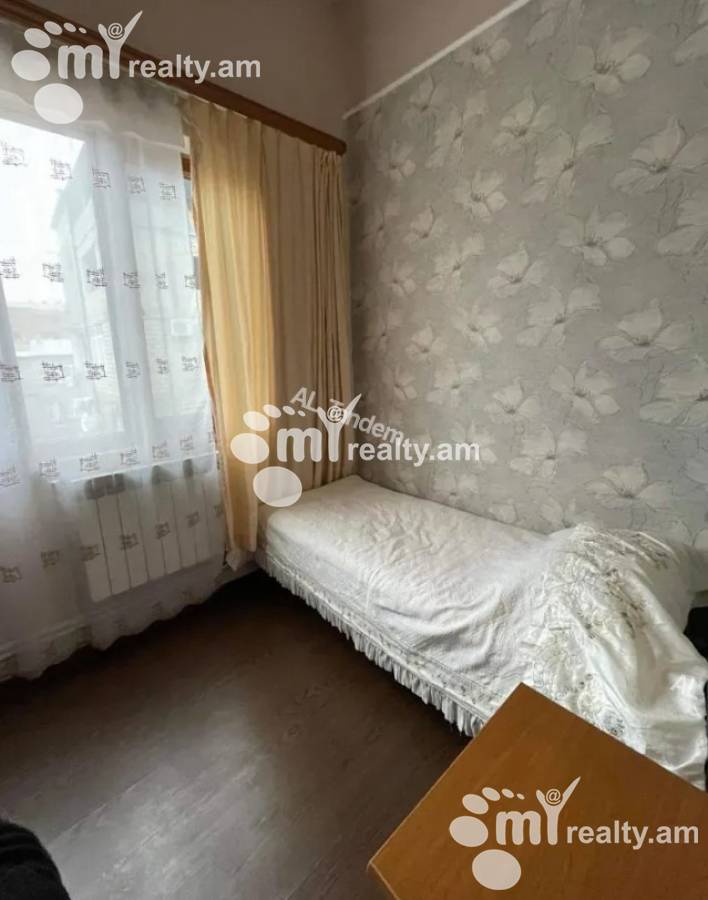 3 bedroom apartment for sale Vardanants St, Center Yerevan, 156182
