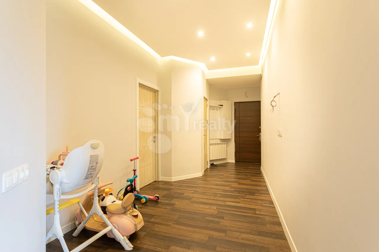 4 bedroom apartment for sale Kievyan St, Arabkir Yerevan, 157370