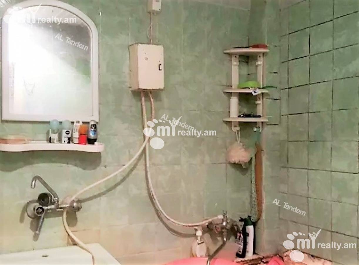 3 սենյականոց բնակարան  Վ.Փափազյան փող, Արաբկիր Երևան, 132743